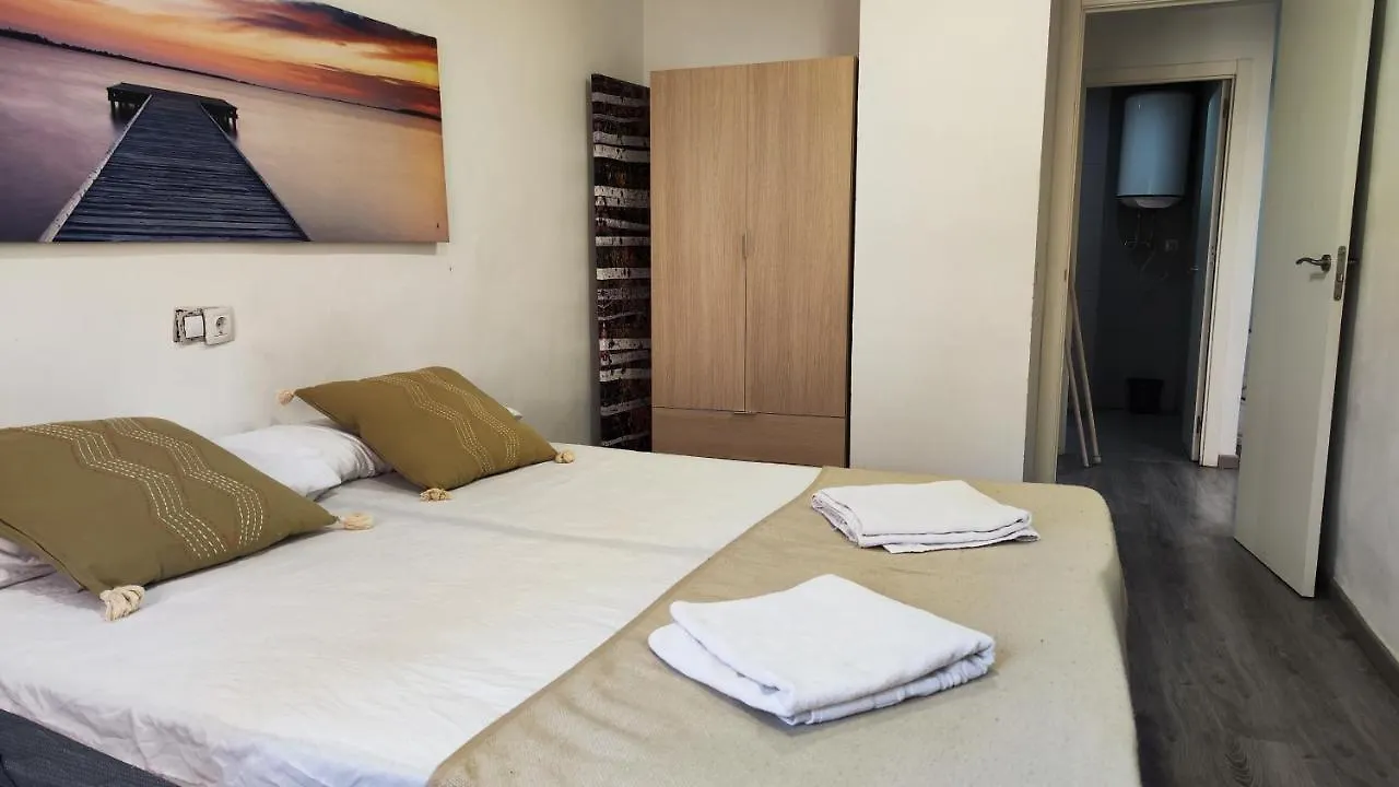 Boutique 2 Apartamento Ave Centro Lleida 0*,  Spain